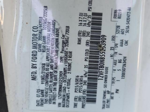 Ford Mustang Image 8