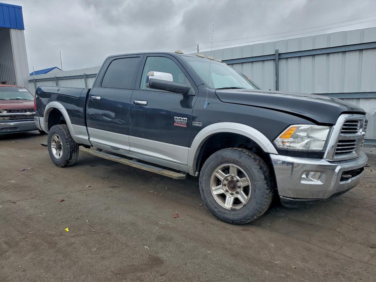 Dodge Ram 2500 Laramie Image 8