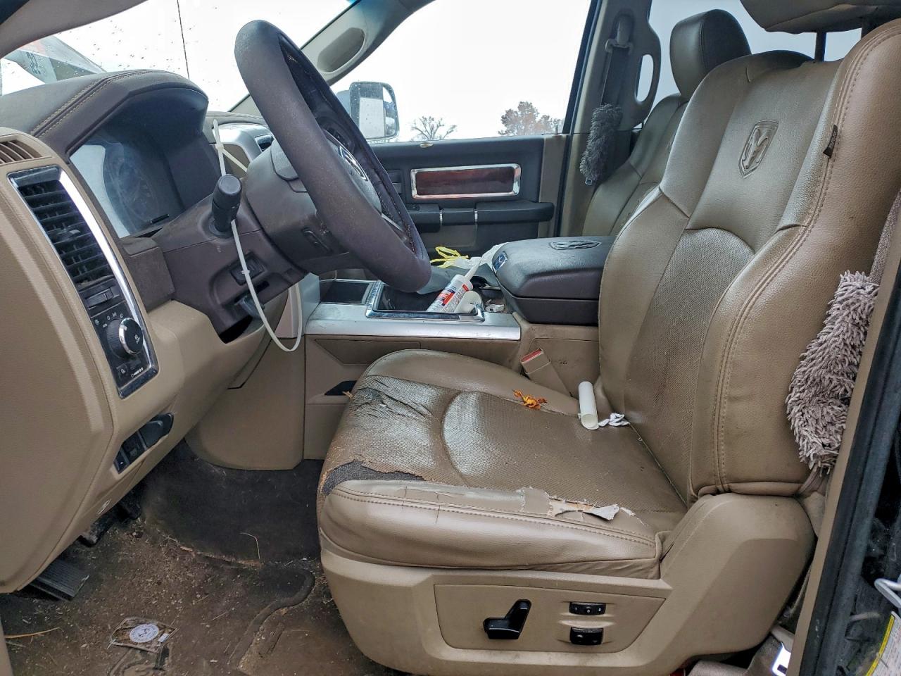 Dodge Ram 2500 Laramie Image 6