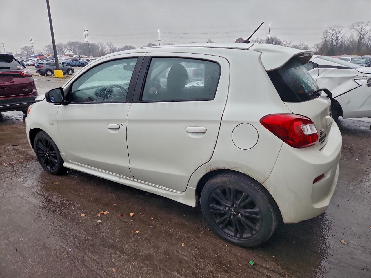 Mitsubishi Mirage Le Image 6