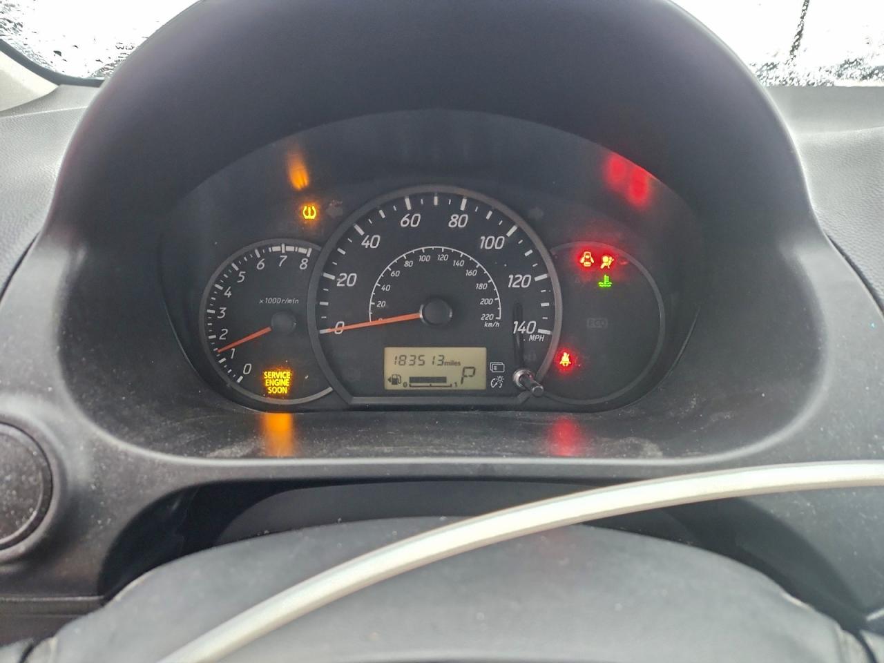 Mitsubishi Mirage Le Image 8