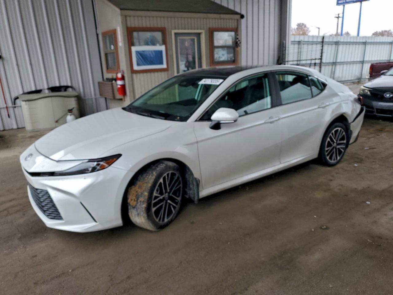 Toyota Camry Xse Image 1