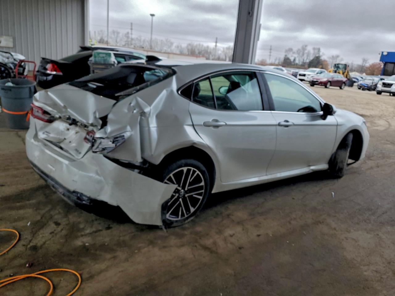 Toyota Camry Xse Image 5