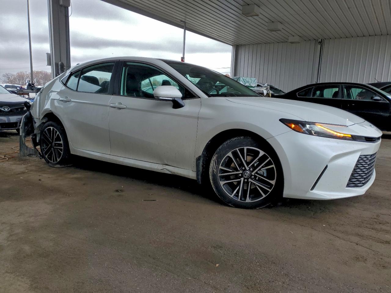 Toyota Camry Xse Image 4