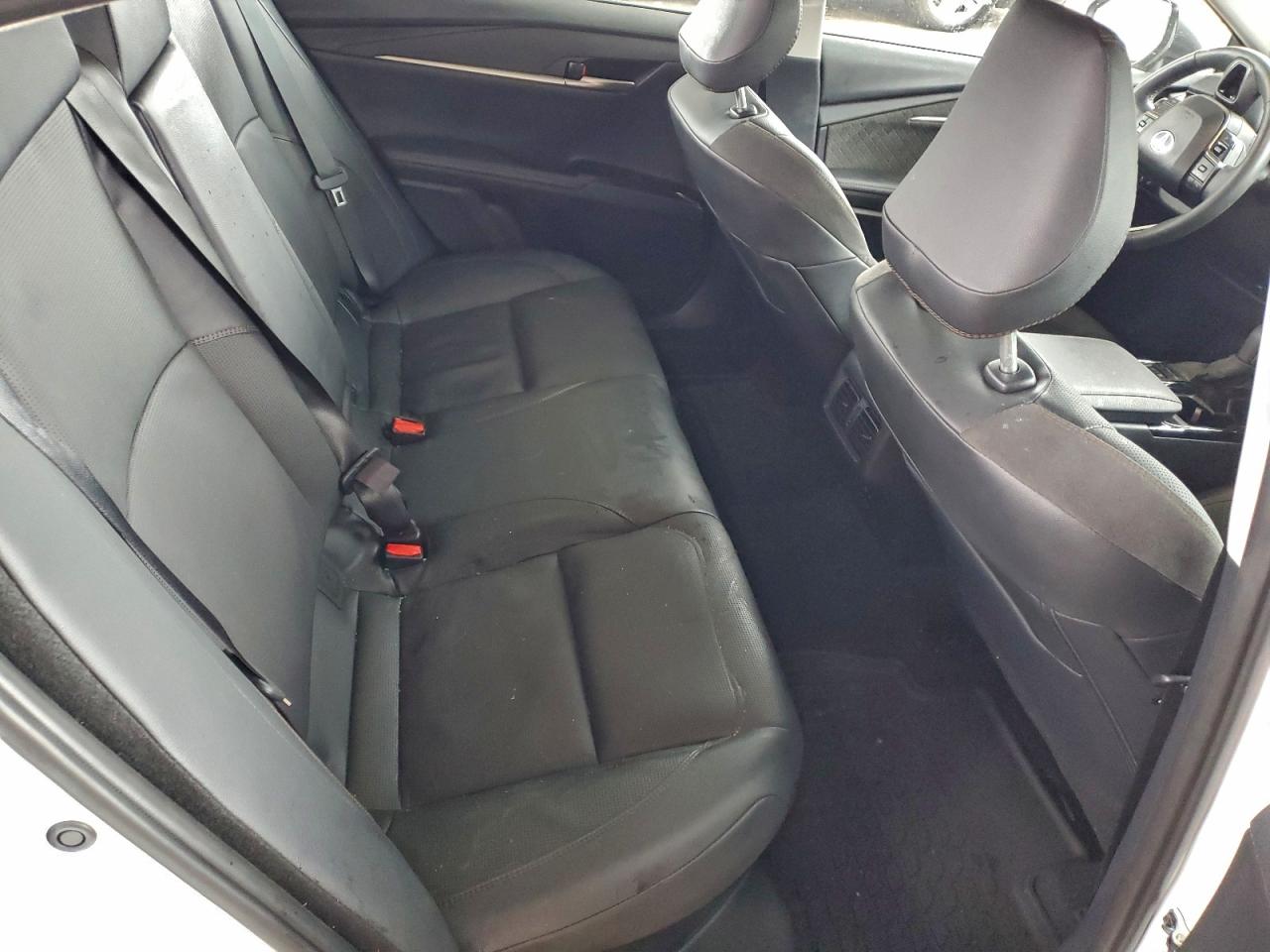 Toyota Camry Xse Image 6