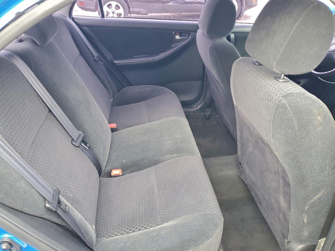 Toyota Corolla Ce Image 9