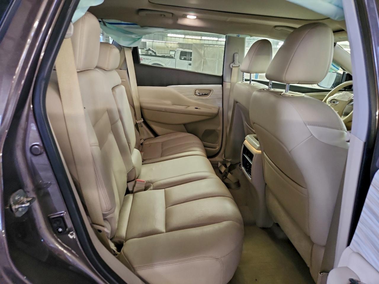 Nissan Murano S Image 8