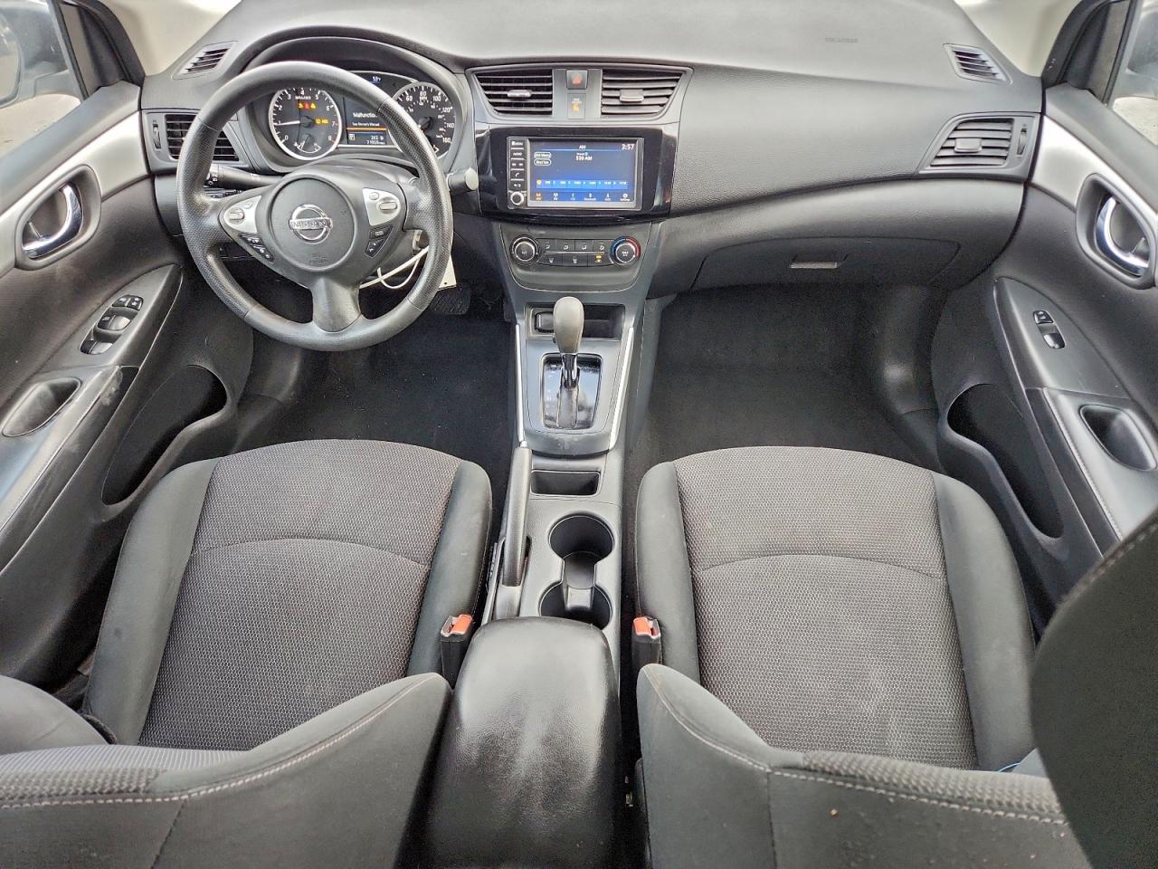 Nissan Sentra S Image 12