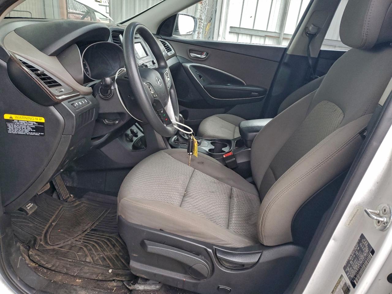 Hyundai SANTA FE Image 6