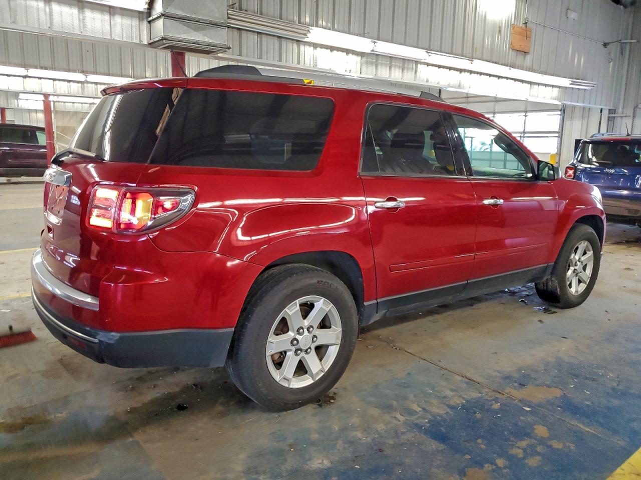GMC Acadia Sle Image 2