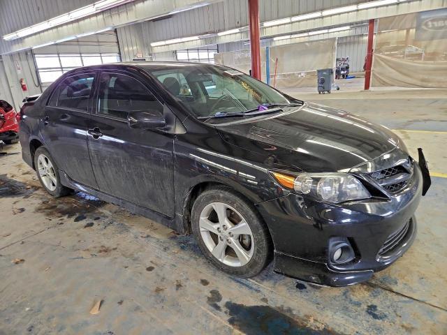 Toyota Corolla Base Image 2