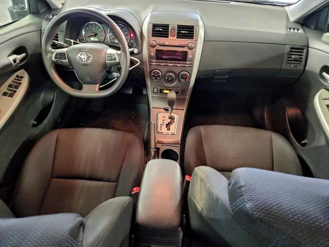 Toyota Corolla Base Image 5