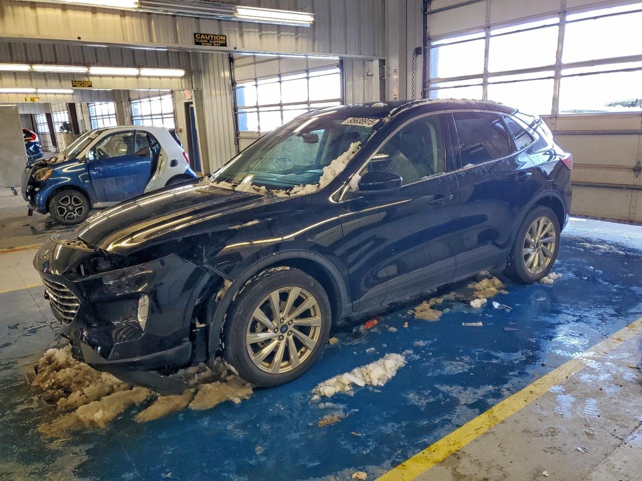 Ford Escape Titanium Image 1