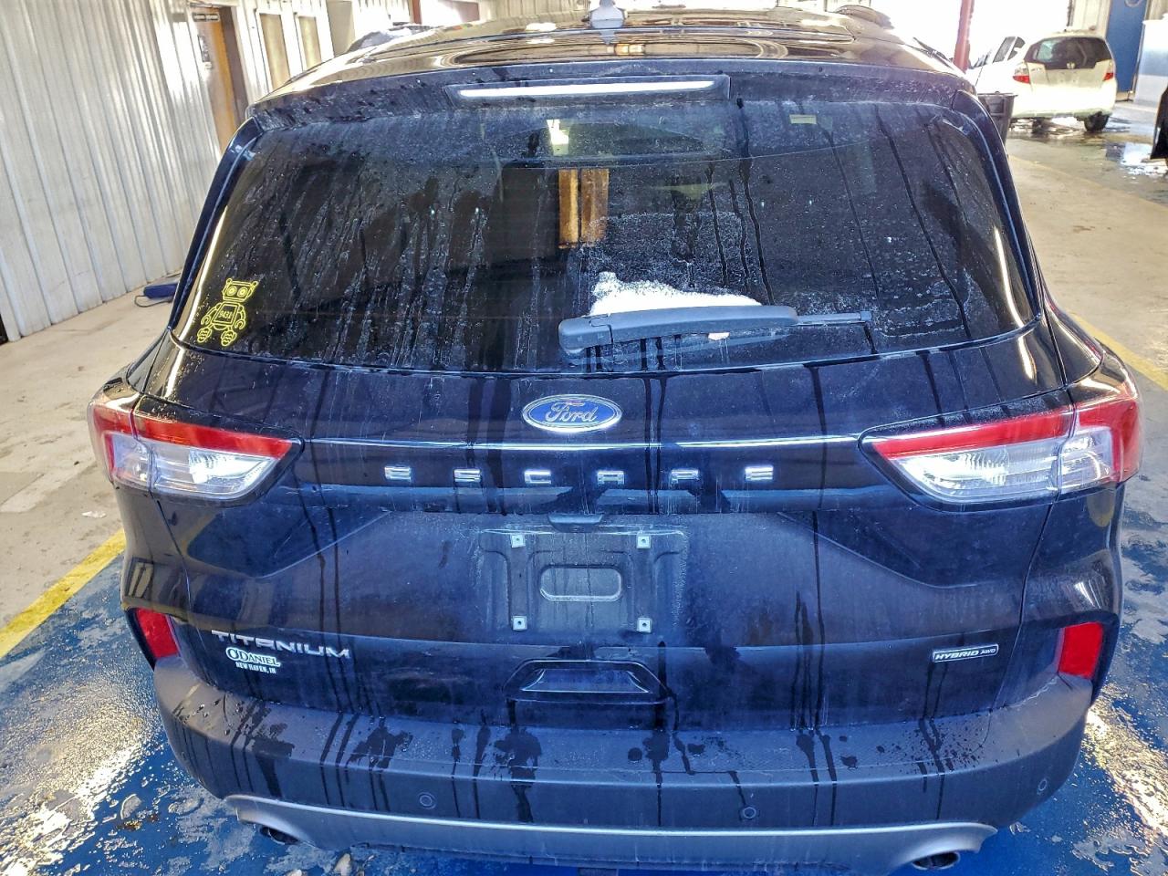 Ford Escape Titanium Image 6