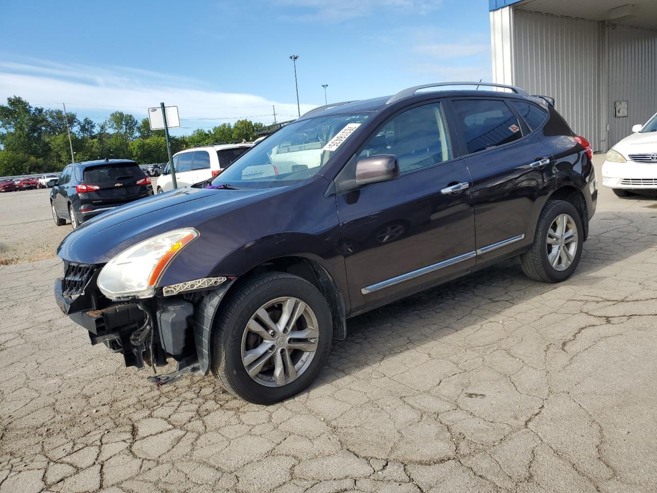 Nissan Rogue S Image 1