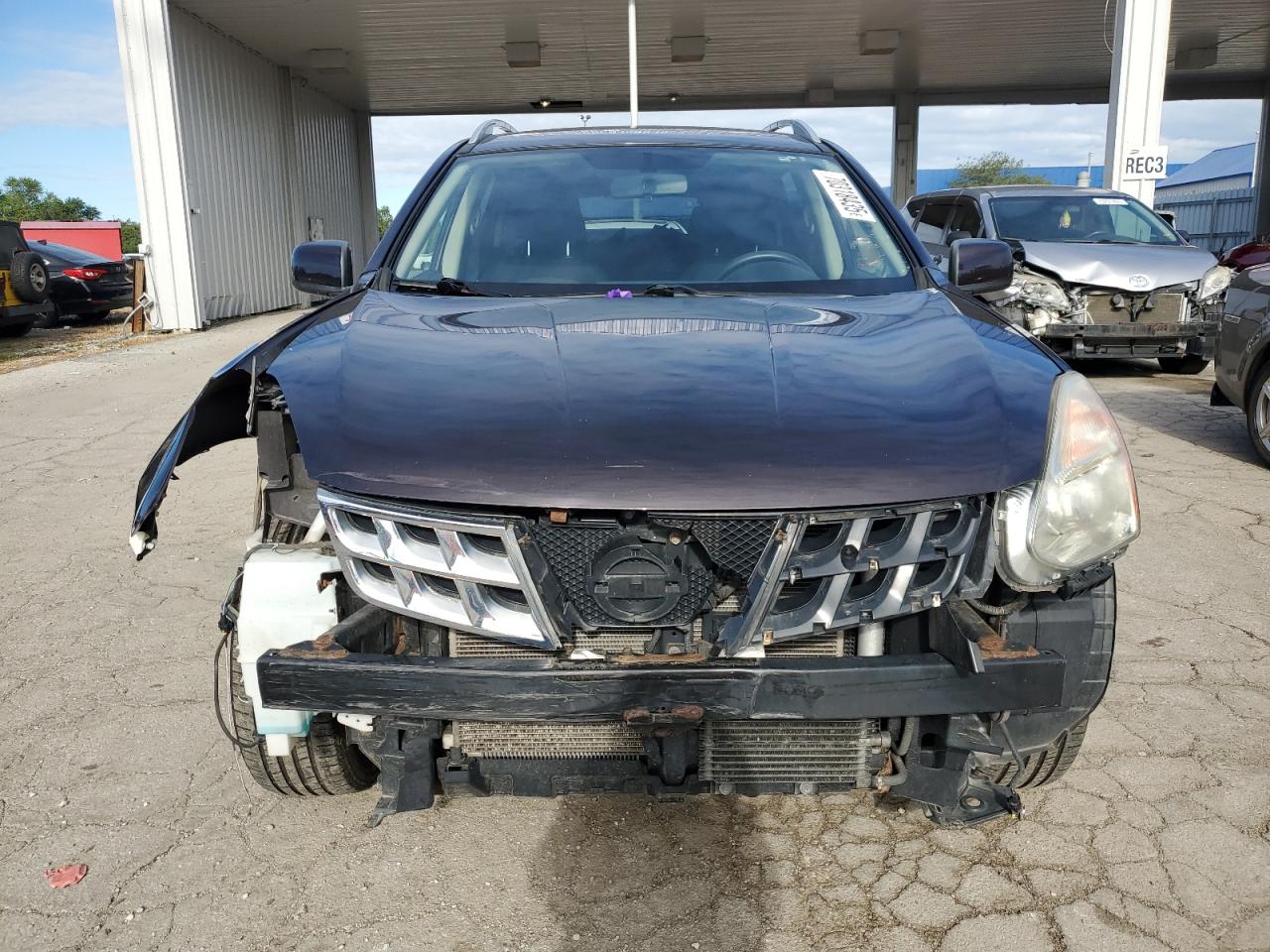 Nissan Rogue S Image 10