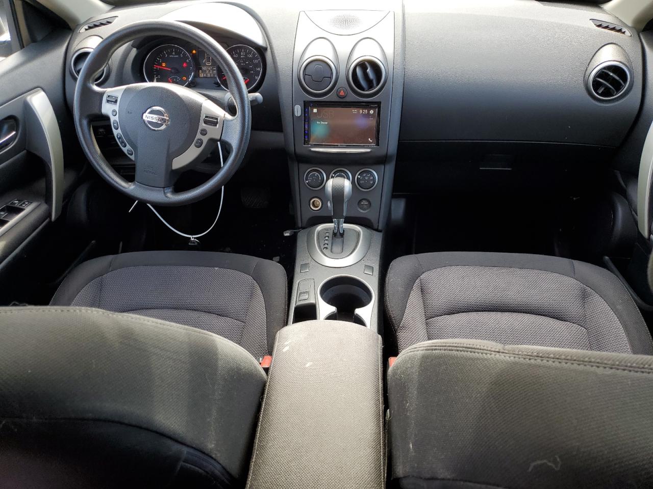 Nissan Rogue S Image 4