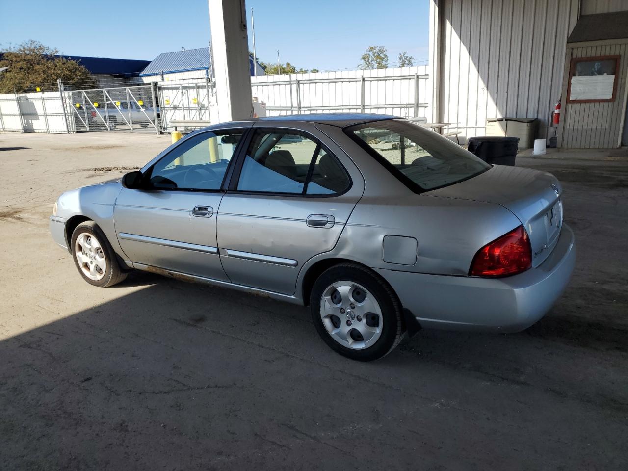 Nissan Sentra 1.8 Image 12
