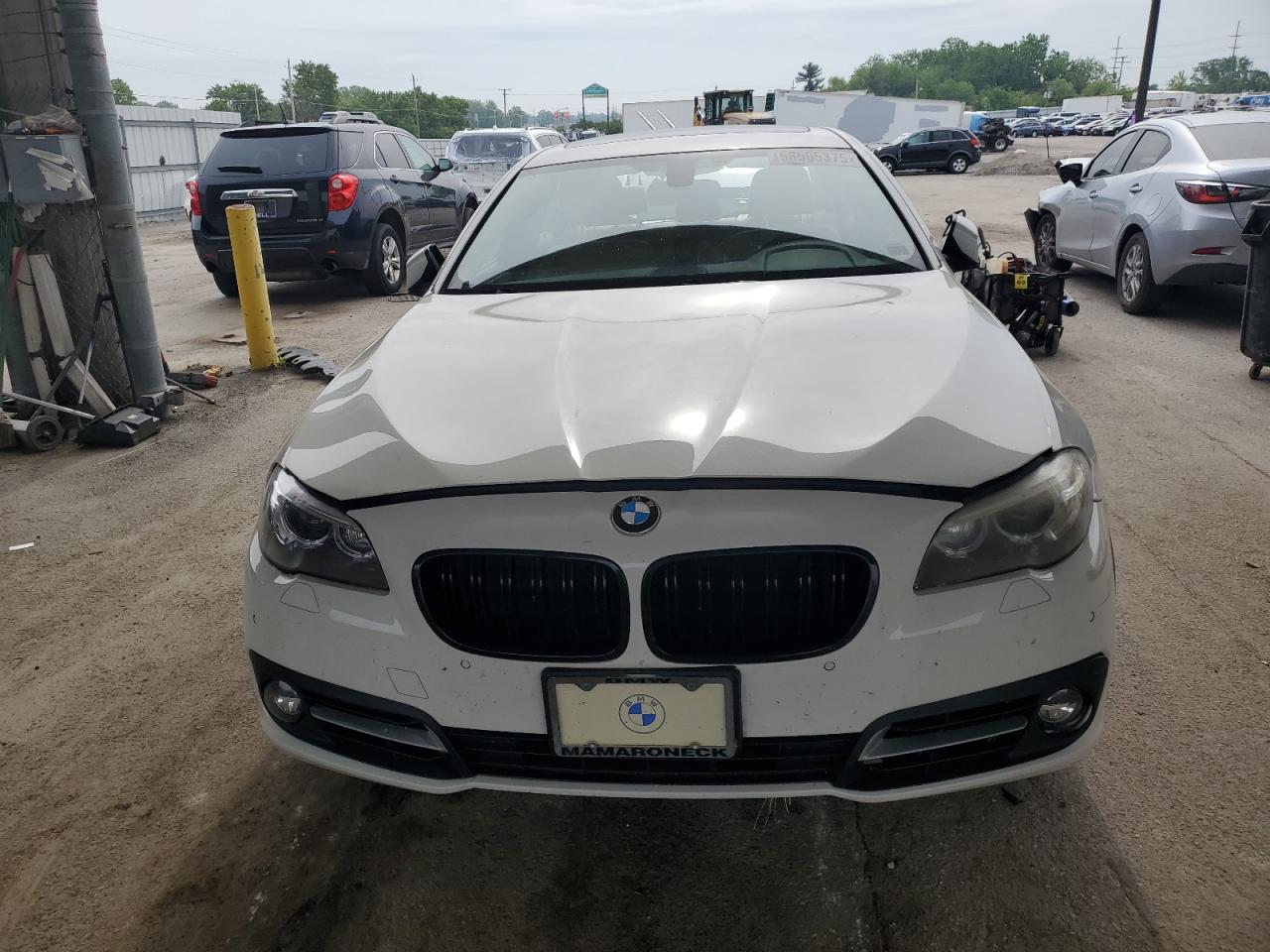 BMW 5 Series Xi Image 12