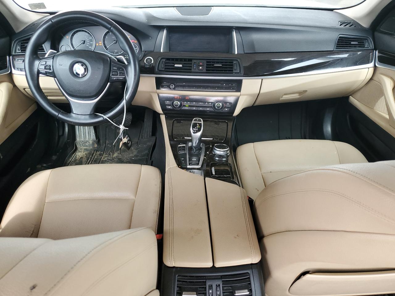 BMW 5 Series Xi Image 5