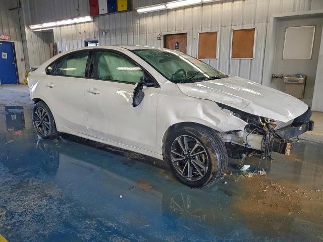 Kia Forte Fe Image 2