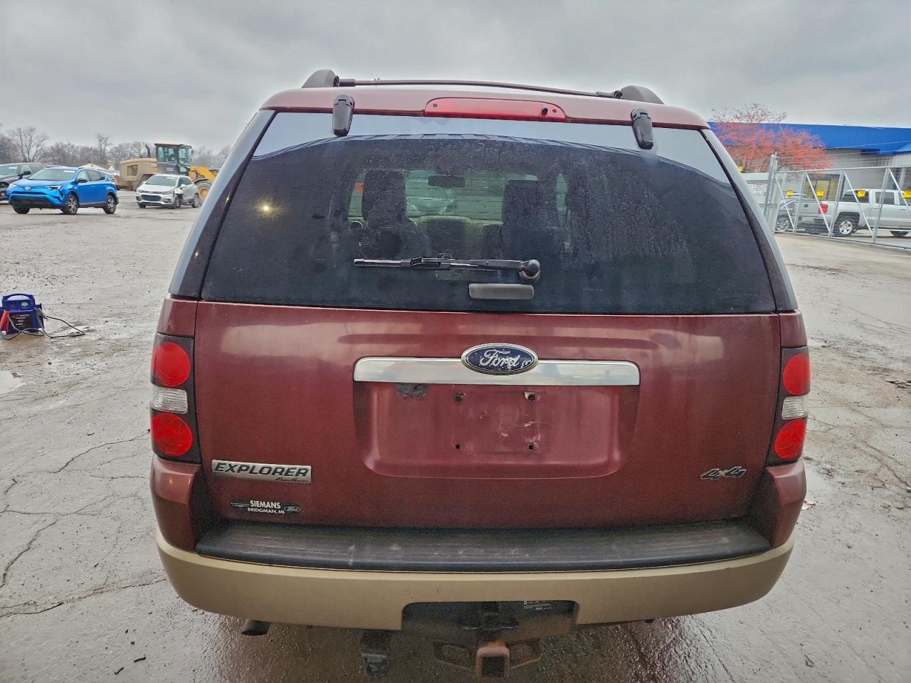 Ford Explorer Eddie Bauer Image 9