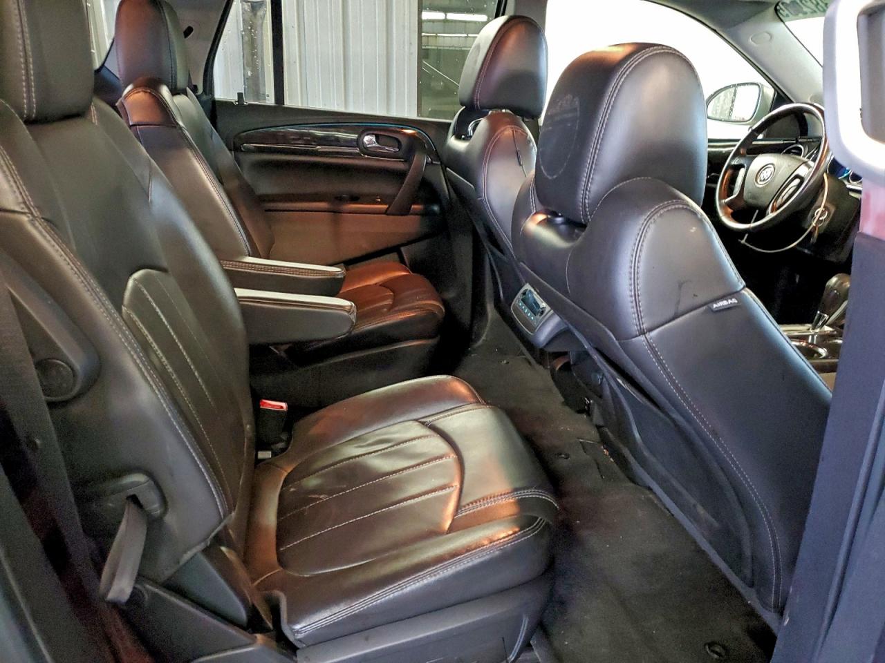 Buick Enclave Image 3