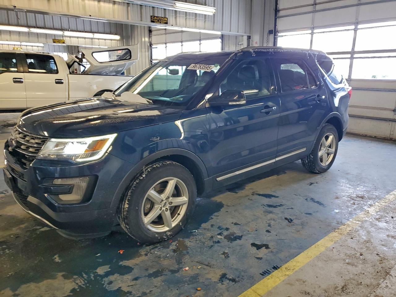 Ford Explorer Xlt Image 1