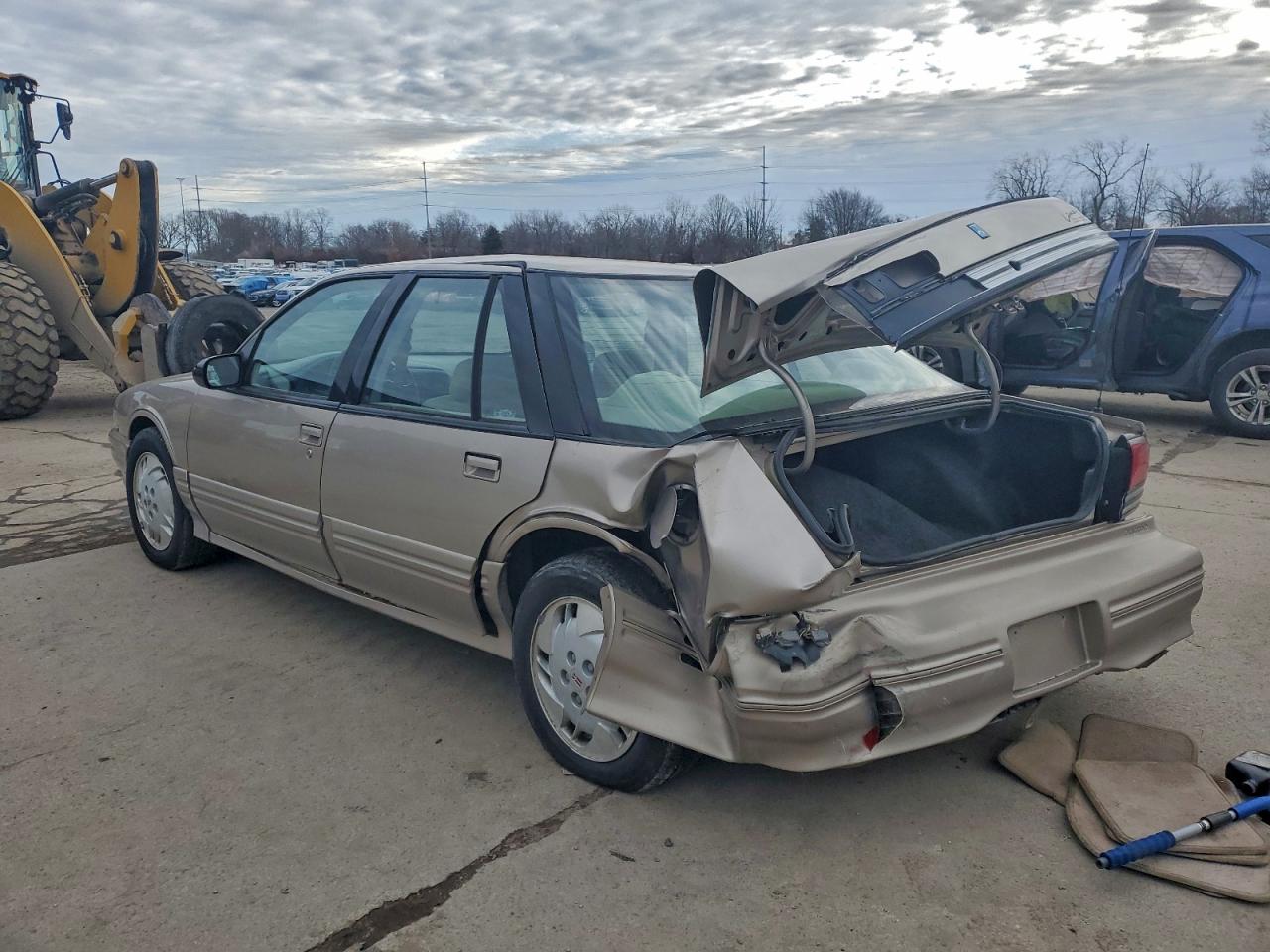 Oldsmobile Cutlass Sl Image 2