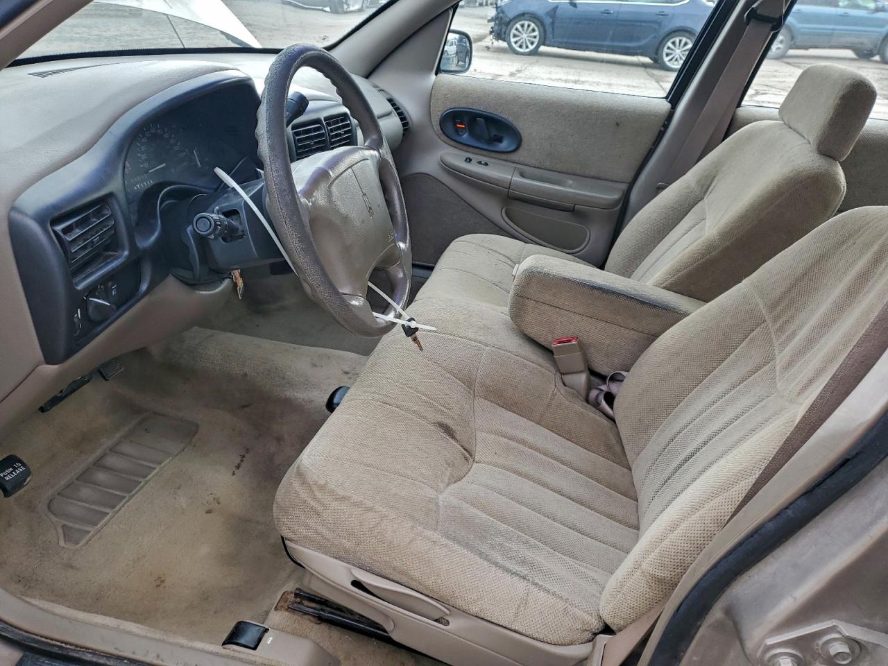 Oldsmobile Cutlass Sl Image 6