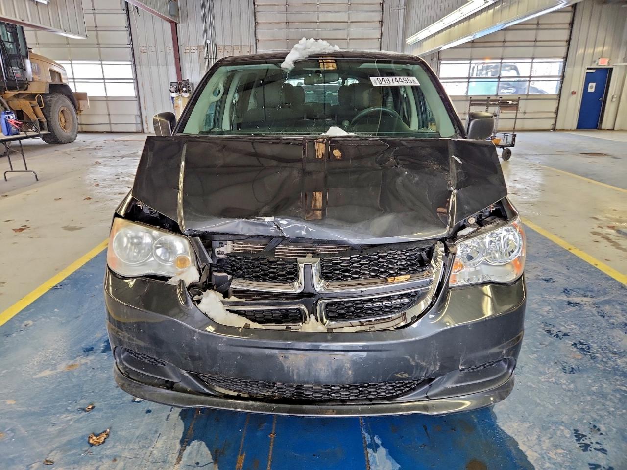 Dodge Caravan Express Image 4