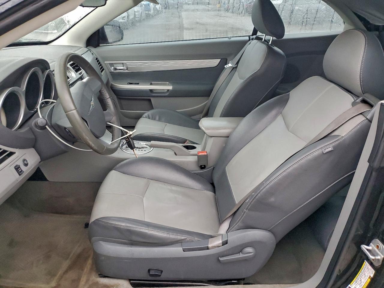 Chrysler Sebring Touring Image 10