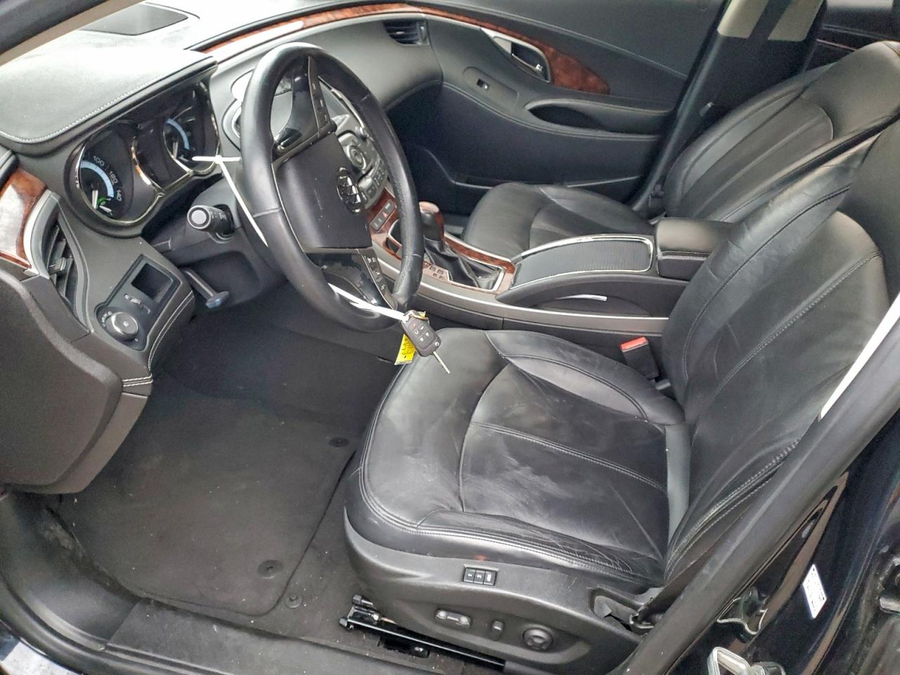 Buick LaCrosse Premium Image 8