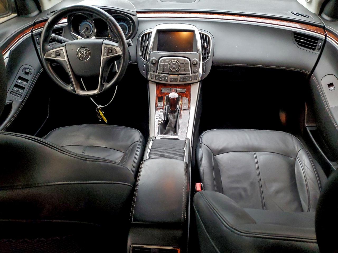 Buick LaCrosse Premium Image 3