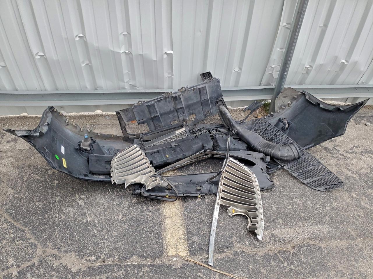 Buick LaCrosse Premium Image 9