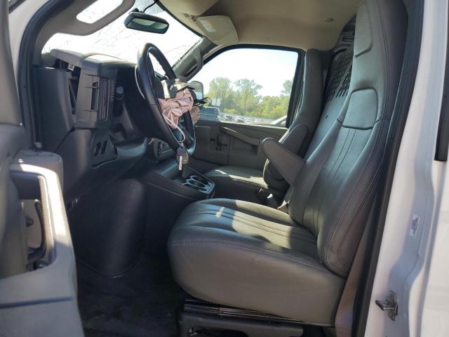 Chevrolet Express Image 9