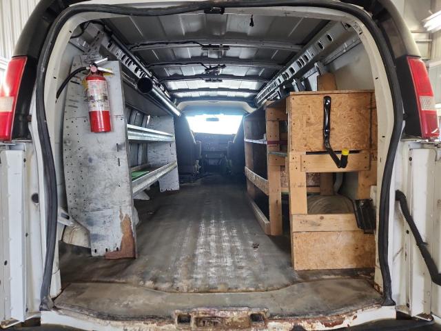 Chevrolet Express Image 7