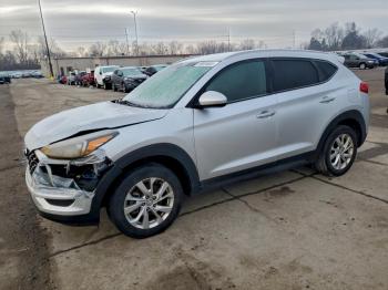  Salvage Hyundai TUCSON