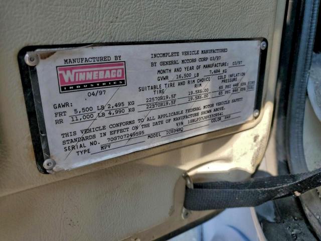 Chevrolet P30 Image 10