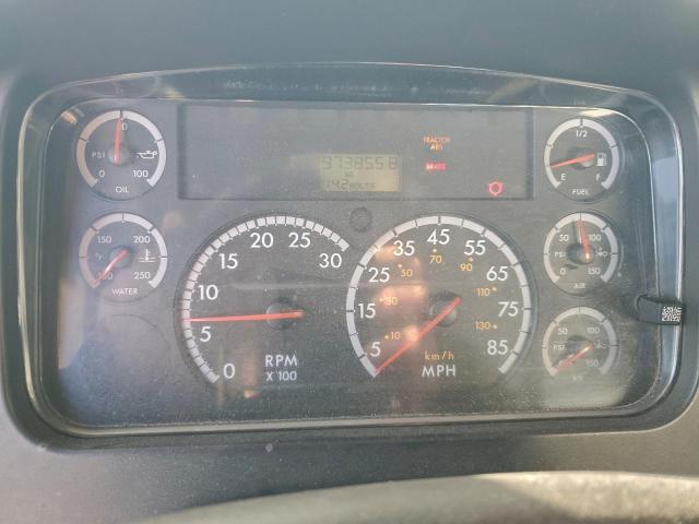 Freightliner M2 106 Medium Duty Image 8