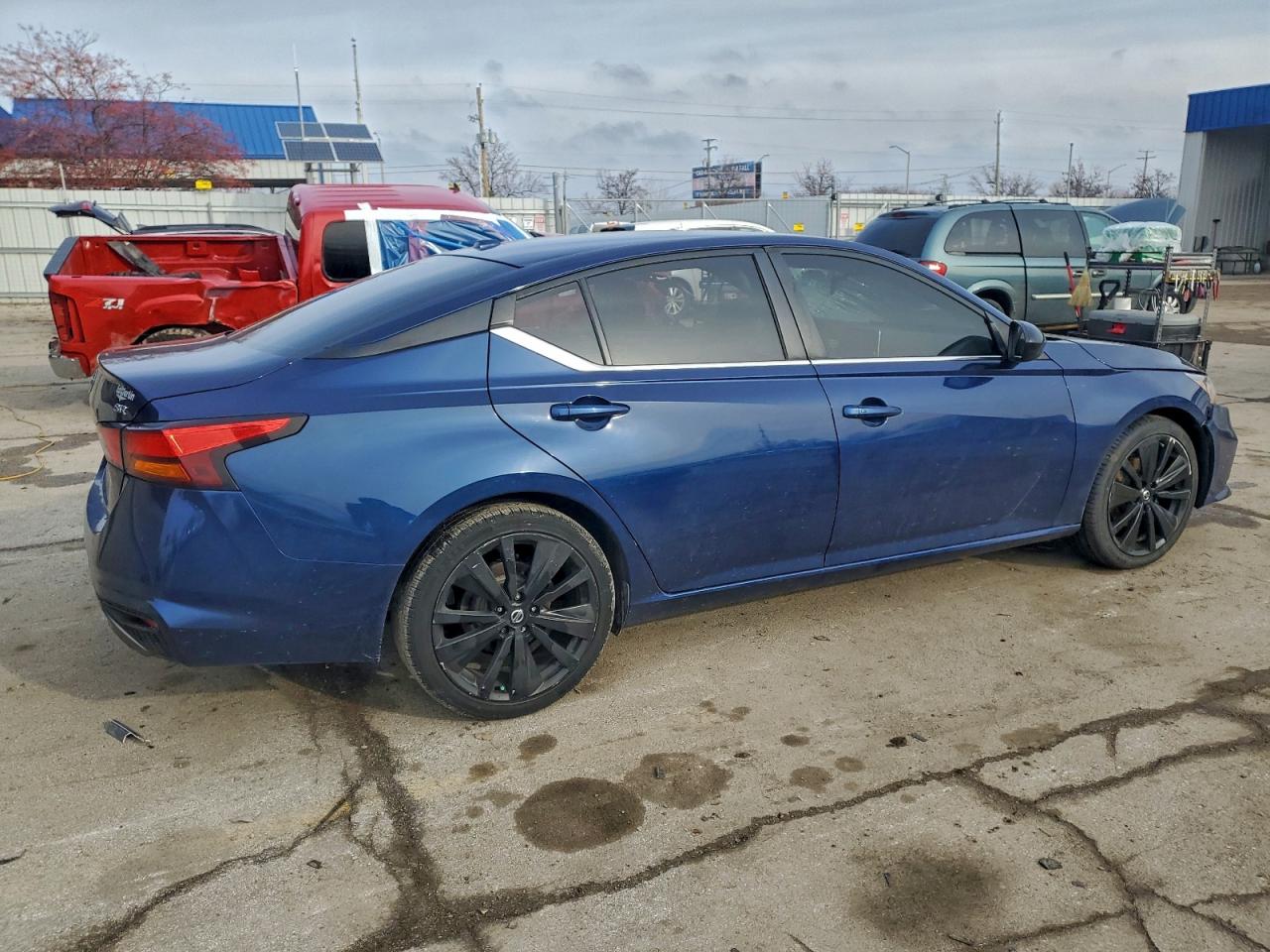 Nissan Altima Sr Image 11