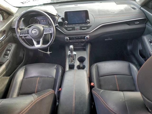 Nissan Altima Sr Image 9