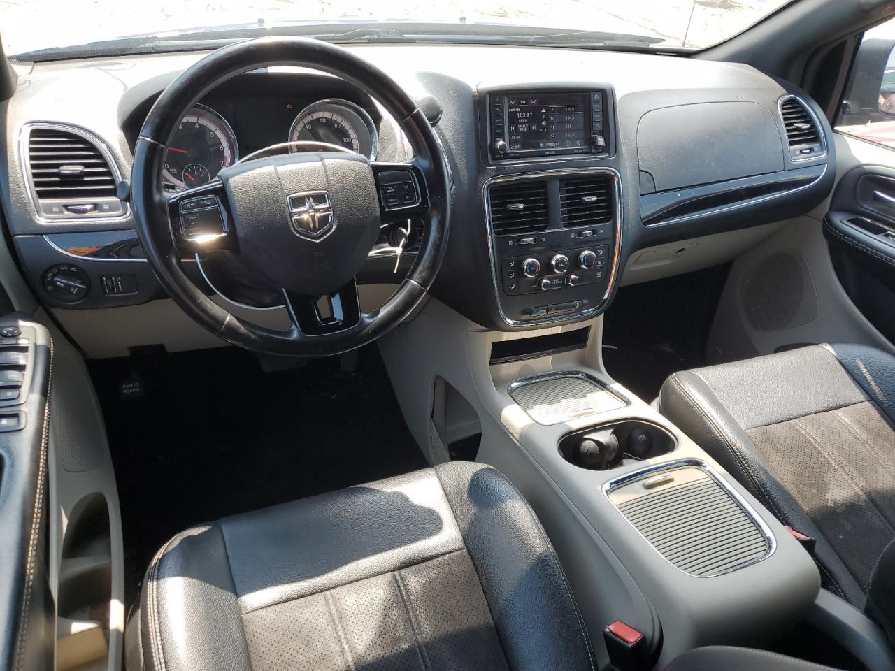 Dodge Caravan Sxt Image 10