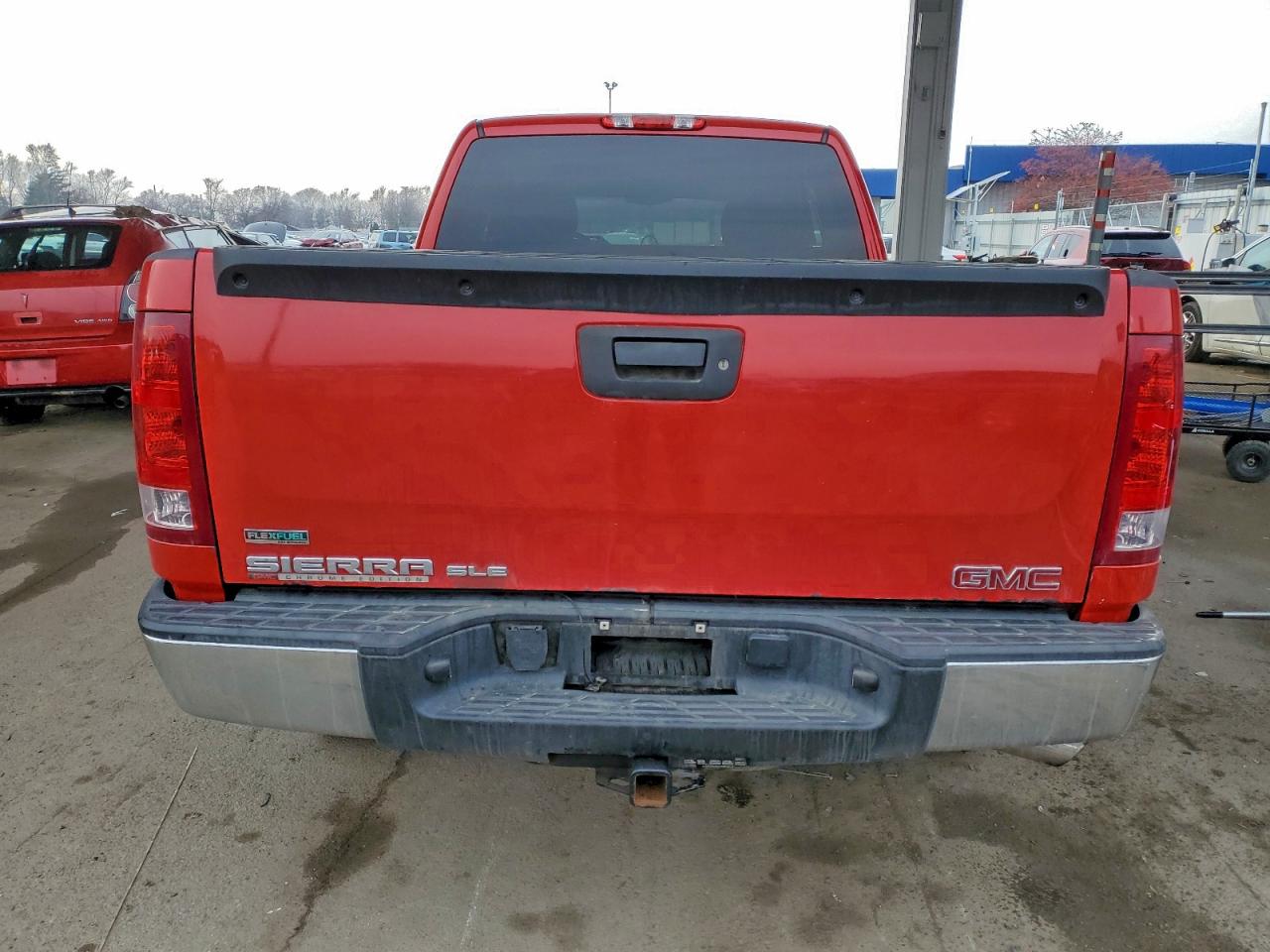 GMC Sierra K1500 Sle Image 3
