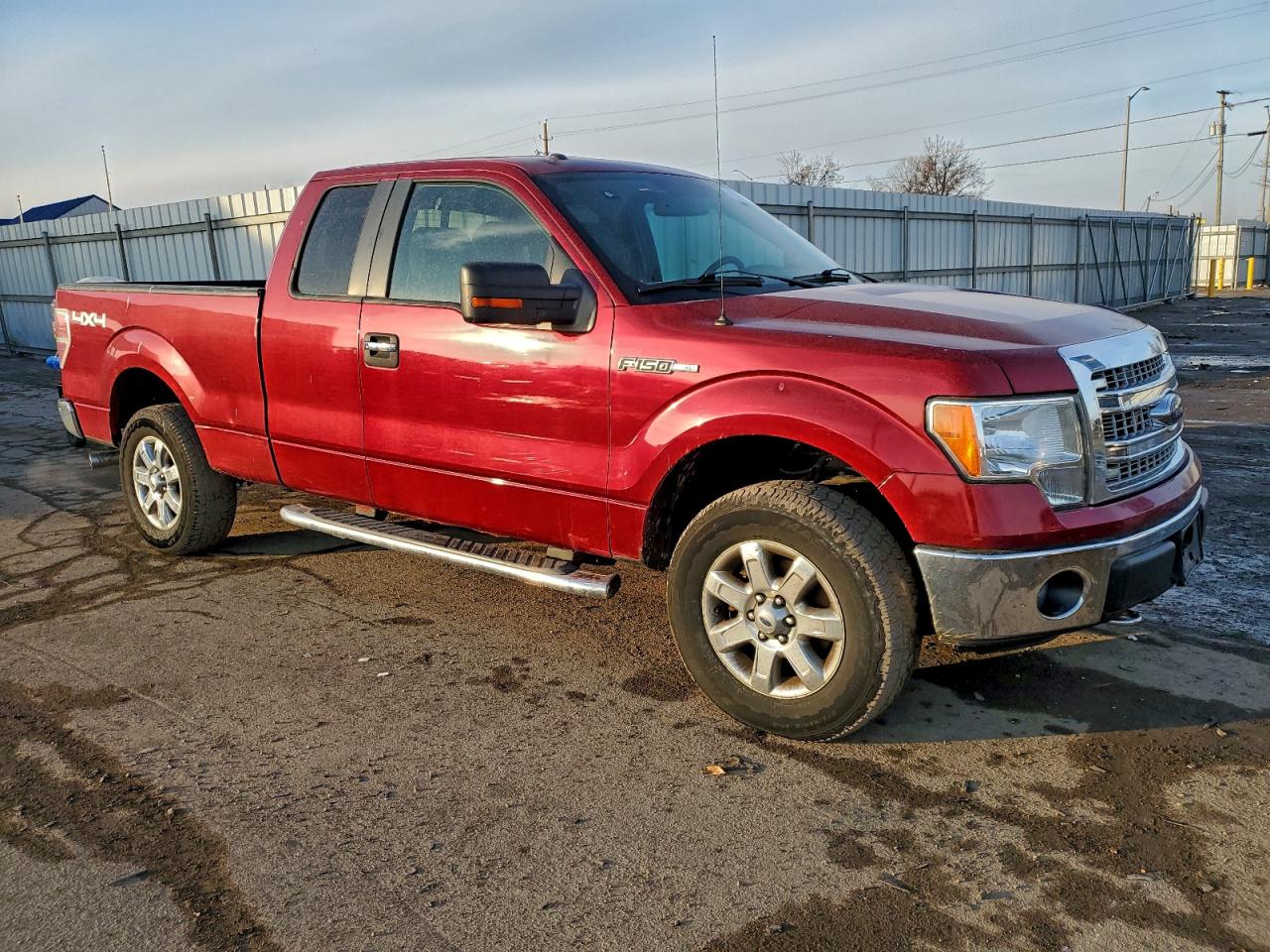 Ford F-150 Super Cab Image 2