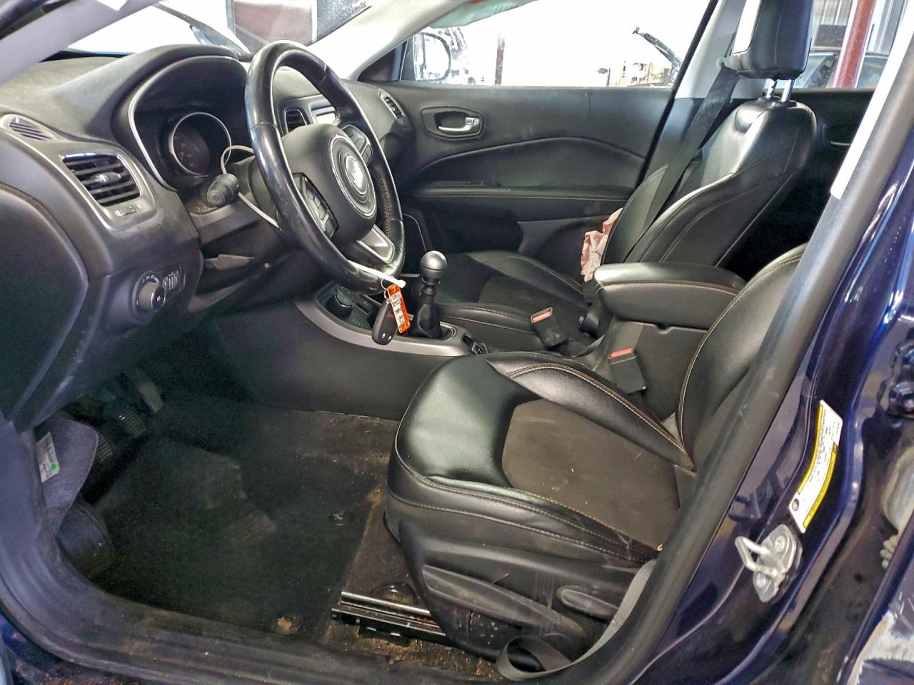 Jeep Compass Latitude Image 9