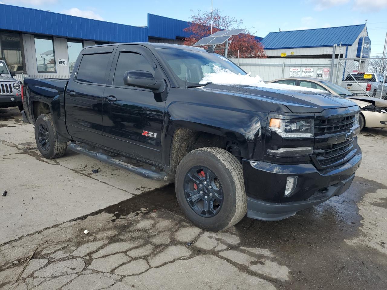 Chevrolet Silverado K1500 Ltz Image 3