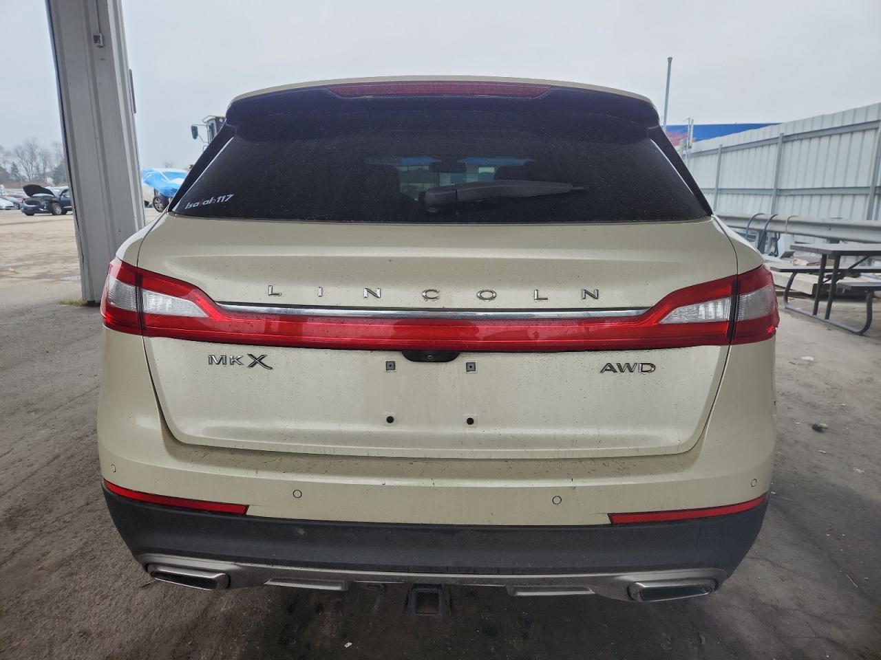 Lincoln MKX Reserve Image 4
