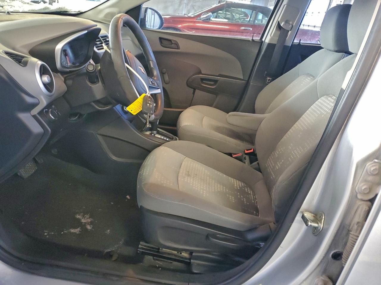 Chevrolet Sonic Ls Image 7