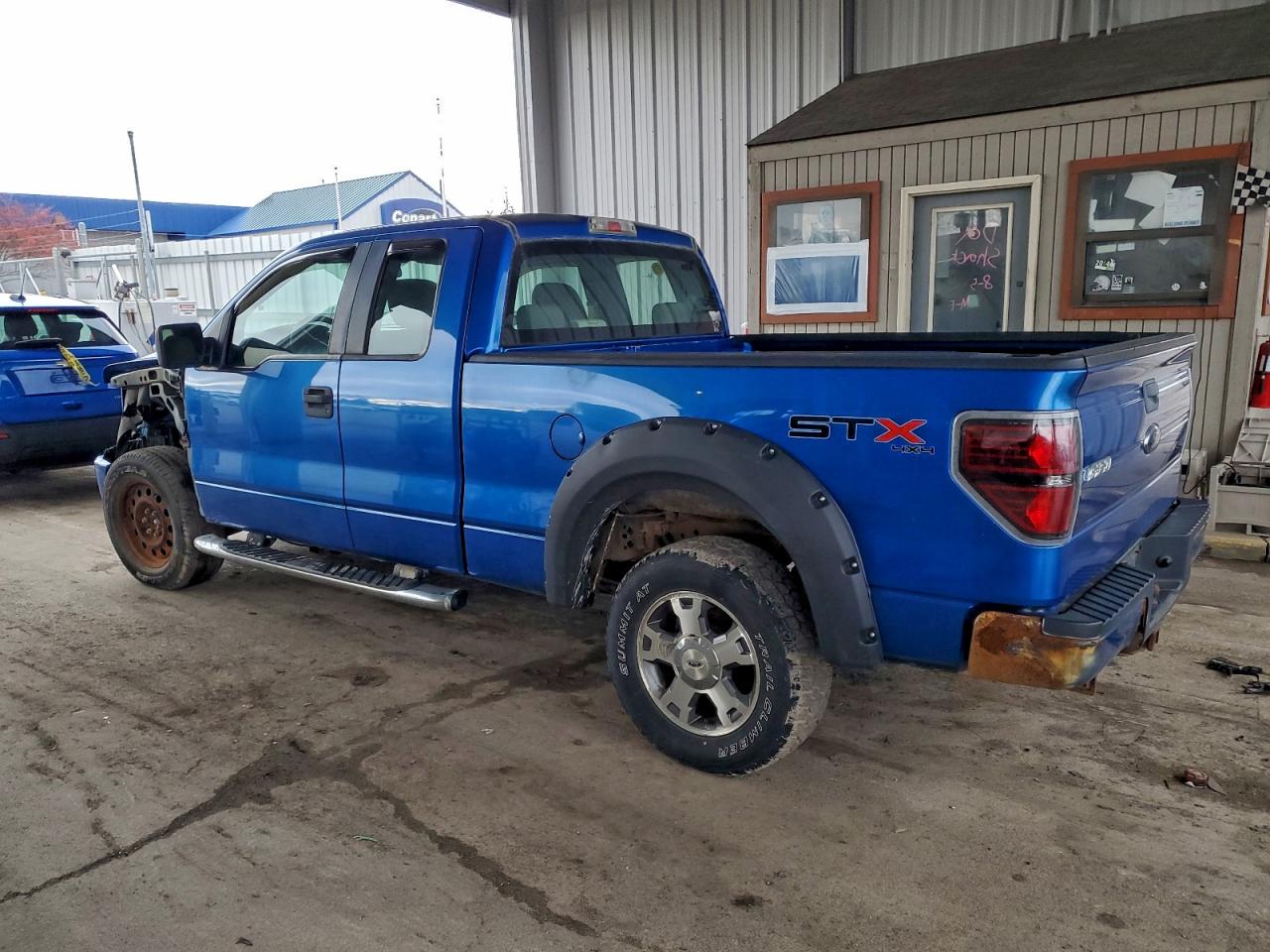 Ford F-150 Super Cab Image 11